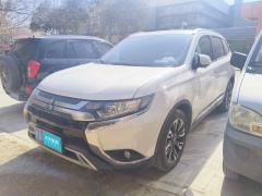 [济南·鲁A] 三菱欧蓝德2019款 2.0L 两驱畅享版 5座 国VI