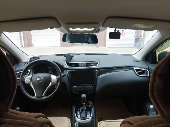 [青岛·鲁B] 二手日产逍客2016款 2.0L CVT精英版