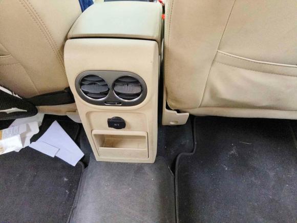 [上海·沪J] 二手大众途观2010款 1.8TSI 自动两驱风尚版