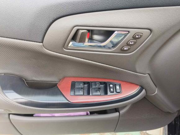 [武汉·鄂A] 二手丰田皇冠2010款 3.0L Royal Saloon VIP