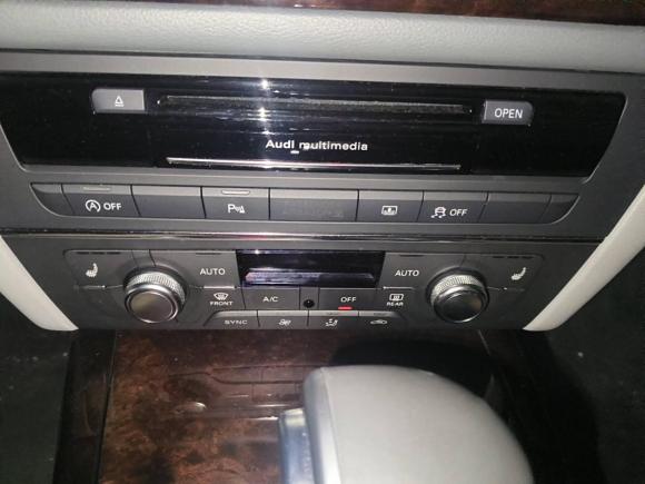 [成都·川A] 二手奥迪奥迪A6L2015款 30 FSI 百万纪念舒享型