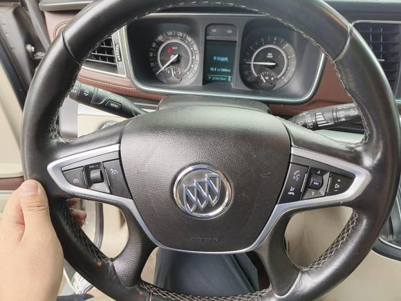 [广州·粤A] 二手别克别克GL82017款 25S 豪华型 国V