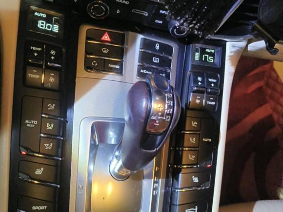 [深圳·粤B] 二手保时捷Panamera2010款 Panamera 4 3.6L