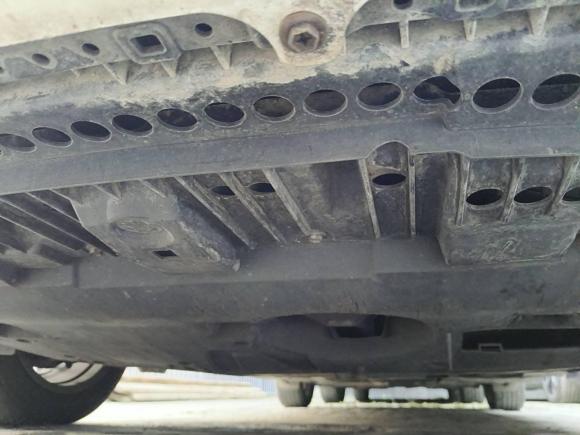 [成都·川A] 二手丰田卡罗拉2017款 改款双擎 1.8L E-CVT精英版