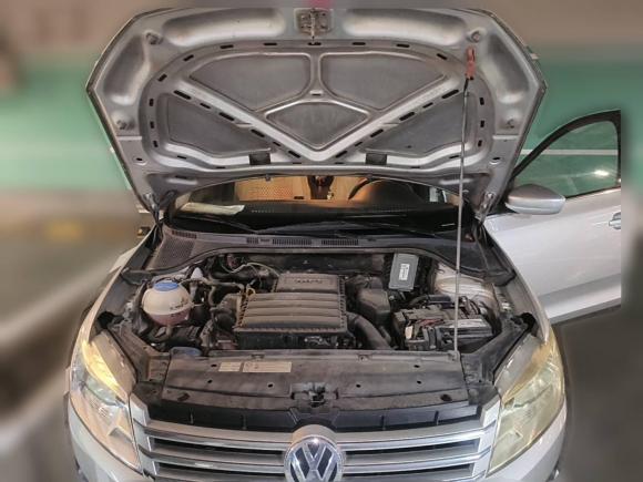 [武汉·鄂A] 二手大众桑塔纳2013款 1.6L 自动舒适版
