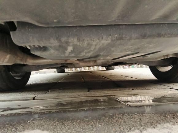 [上海·沪A] 二手奔驰奔驰E级新能源2022款 改款三 E 350 e L 插电式混合动力轿车