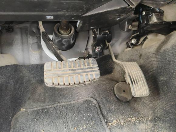 [济南·鲁A] 二手三菱帕杰罗·劲畅2013款 3.0L 自动两驱豪华版