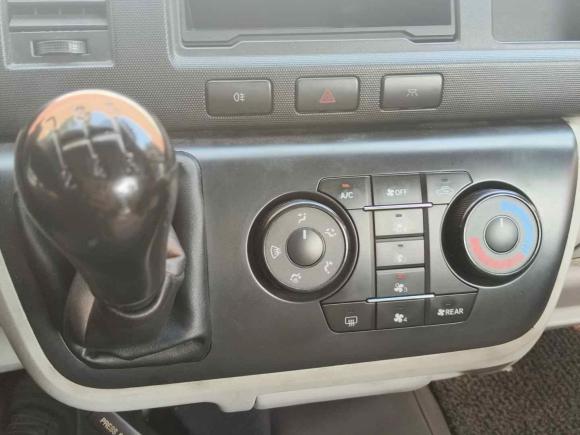 [上海·沪E] 二手金杯金杯大海狮2018款 2.4L大海狮W手动11座豪华型4RB2