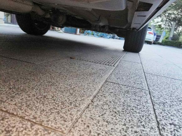 [宁波·浙B] 二手路虎发现神行2015款 2.0T SE