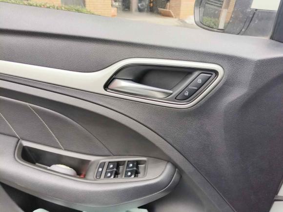 [上海·皖B] 二手名爵名爵ZS2017款 1.5L 自动豪华版