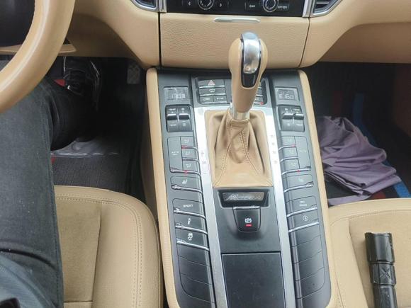 [上海·沪A] 二手保时捷Macan2016款 Macan 2.0T