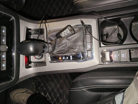 [上海·辽P] 二手荣威荣威RX52019款 20T 两驱自动Ali智联网铂金版