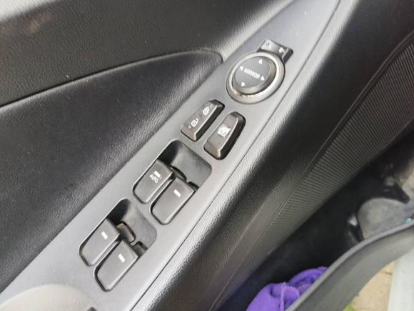 [嘉兴·豫N] 二手现代索纳塔2015款 经典 2.0L 自动领先版