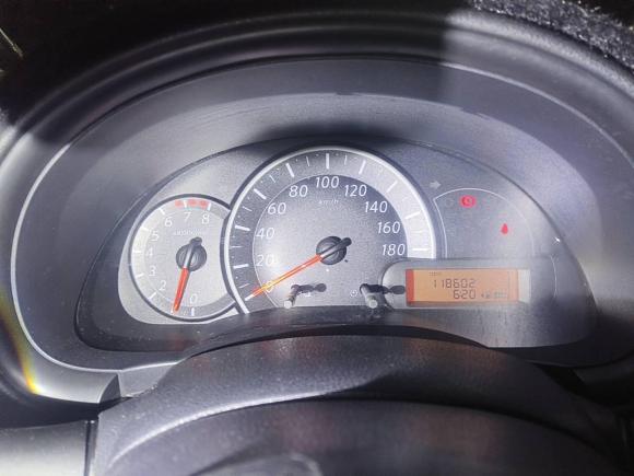 [苏州·鲁D] 二手日产玛驰2010款 1.5L 手动易型版