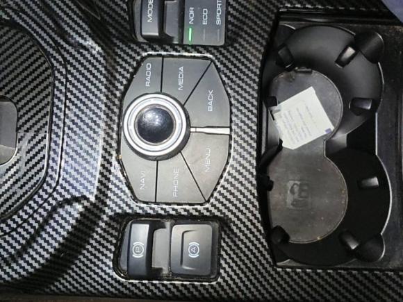 [义乌·浙G] 二手哈弗哈弗H62017款 红标 2.0T 自动两驱领尚型