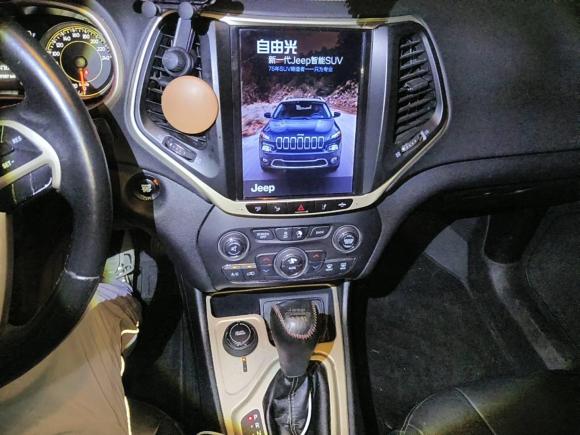 [合肥·皖A] 二手Jeep自由光2016款 2.4L 专业版