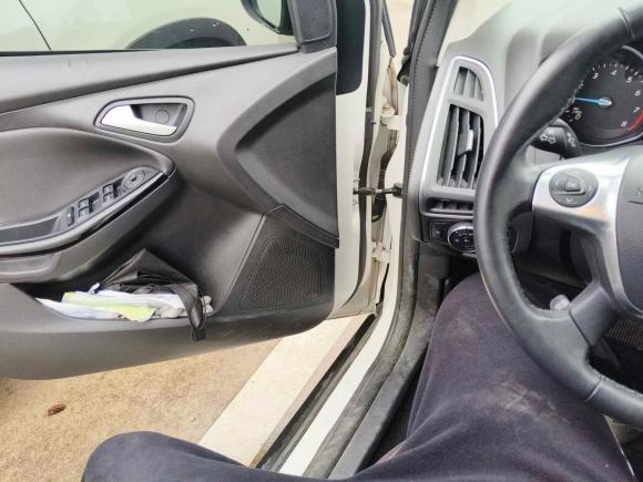 [嘉兴·浙F] 二手福特福克斯2012款 三厢 1.6L 自动风尚型