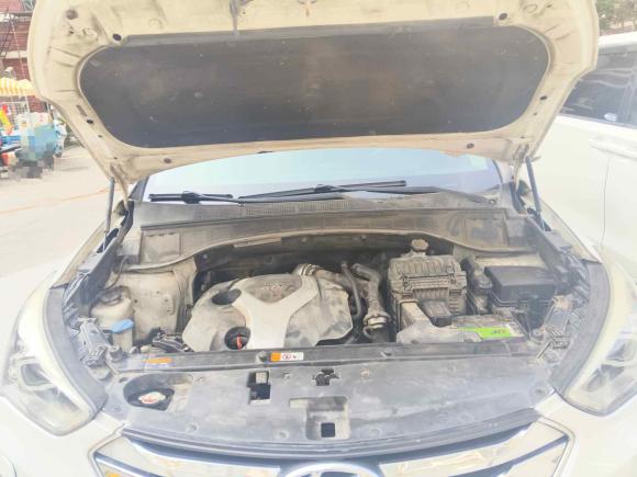 [青岛·鲁U] 二手现代胜达2013款 2.0T 自动四驱尊贵型