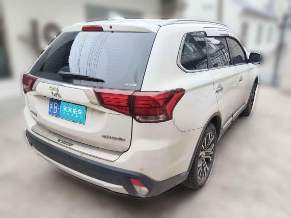 [上海·沪B] 二手三菱欧蓝德2018款 2.4L 四驱尊贵版 7座