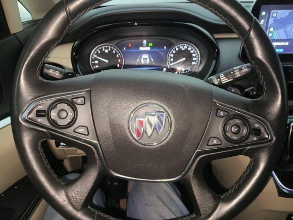 [武汉·鄂A] 二手别克别克GL82023款 陆上公务舱 尊贵型