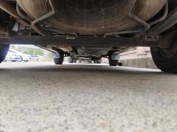 [上海·沪A] 二手大通新途V802015款 2.5T AMT傲运通版短轴中顶