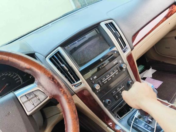 [青岛·鲁U] 二手凯迪拉克SLS赛威2011款 2.0T 豪华型