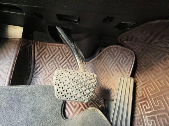 [青岛·鲁B] 二手宝马宝马5系2017款 525Li 豪华设计套装