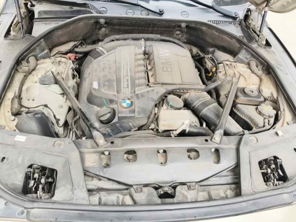 [西安·陕U] 二手宝马宝马5系GT2010款 535i 豪华型