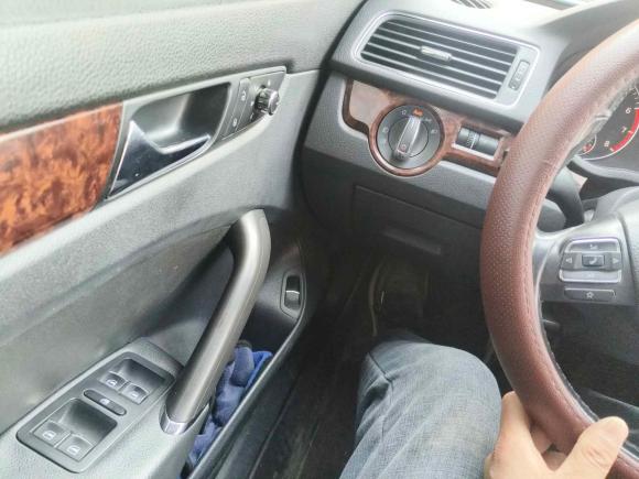 [义乌·浙G] 二手大众帕萨特2011款 1.8TSI DSG御尊版