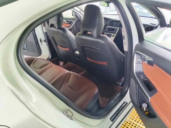 [佛山·粤E] 二手沃尔沃沃尔沃S602018款 S60L T4 智远版