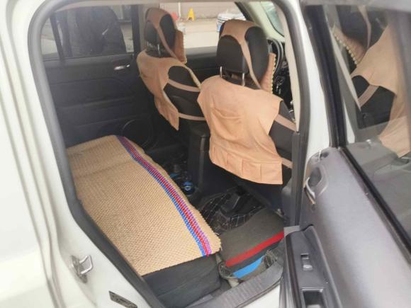 [南昌·赣A] 二手Jeep自由客2014款 2.0L 运动版