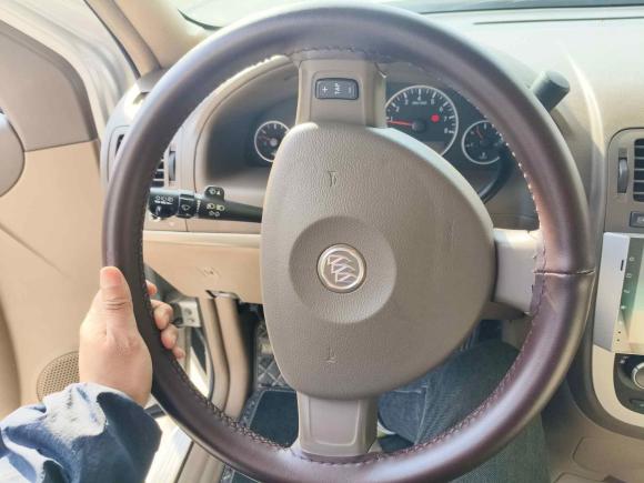 [南通·苏F] 二手别克别克GL82014款 2.4L 经典版