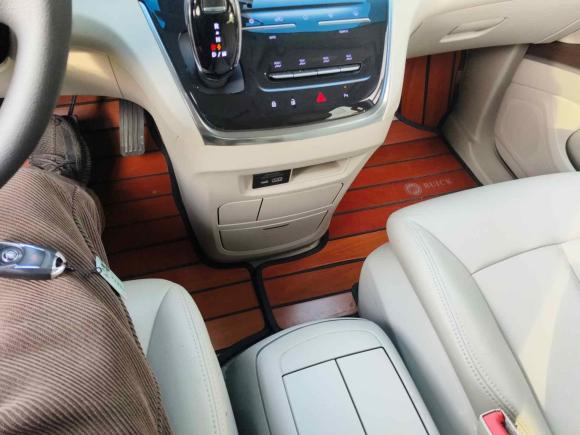 [合肥·苏A] 二手别克别克GL82023款 陆上公务舱 舒适型