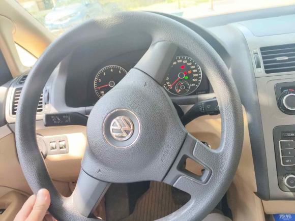 [上海·沪N] 二手大众途安2011款 1.4T DSG智雅版5座