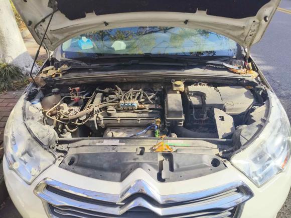 [南京·苏A] 二手雪铁龙雪铁龙C4L2015款 1.8L 自动豪华版