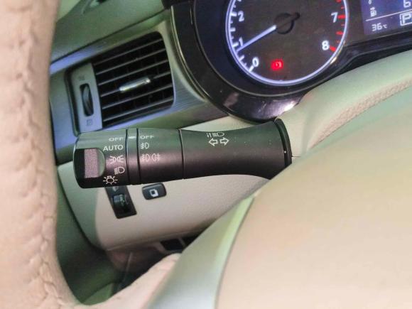 [成都·川A] 二手日产骐达TIIDA2014款 1.6L CVT智能型