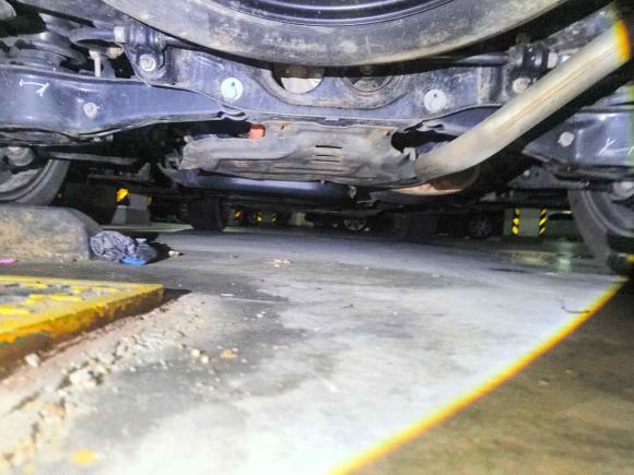 [南昌·赣A] 二手丰田汉兰达2022款 双擎 2.5L 四驱尊贵版 7座