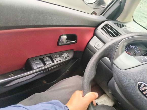 [杭州·沪C] 二手起亚起亚K22015款 两厢 1.4L AT GLS炫酷版