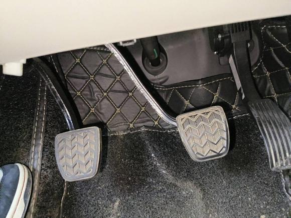 [金华·浙G] 二手福田大将军G92021款 2.5T装甲大将军手动两驱休闲版尊享型长箱JE4D25Q6A