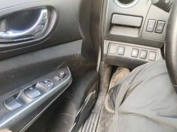 [广州·粤L] 二手日产途达2018款 2.5L 自动四驱旗舰版