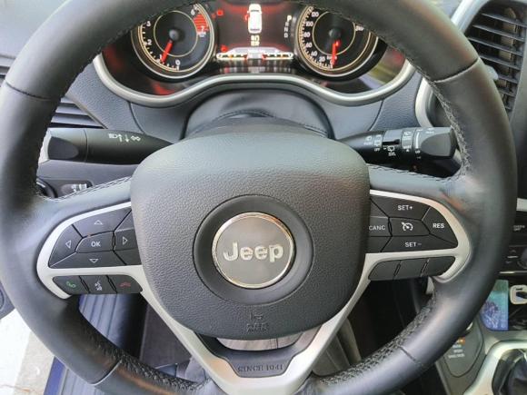 [上海·沪A] 二手Jeep自由光2016款 2.4L 优越版