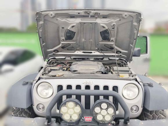 [深圳·粤B] 二手Jeep牧马人2017款 3.0L Sahara 四门舒享版