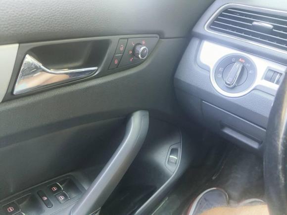 [上海·沪C] 二手大众帕萨特2014款 1.8TSI DSG御尊版