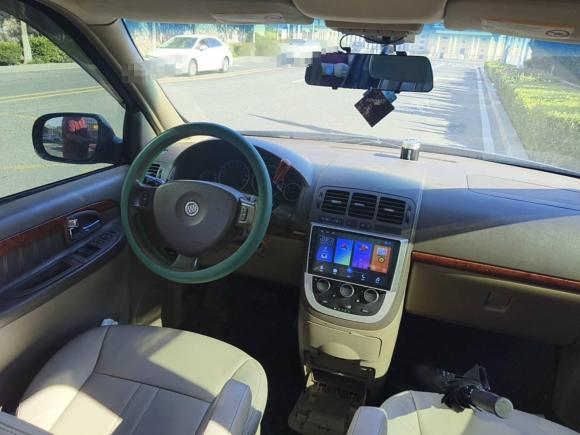 [青岛·鲁B] 二手别克别克GL82011款 2.4L CT舒适版