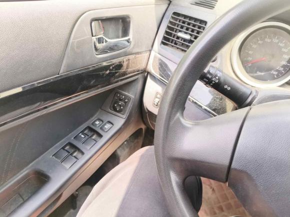 [杭州·皖S] 二手三菱翼神2013款 致尚版 1.8L 手动豪华型