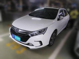 比亚迪秦新能源2015款 1.5T 双冠旗舰Plus版
