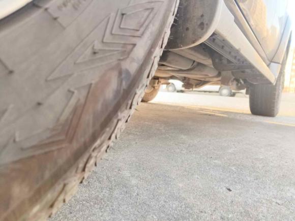 [上海·沪A] 二手江铃驭胜S3502013款 2.4T 自动两驱柴油超豪华版5座