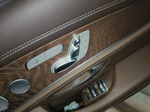 [上海·沪C] 二手奔驰奔驰E级2020款 E 300 L 豪华型