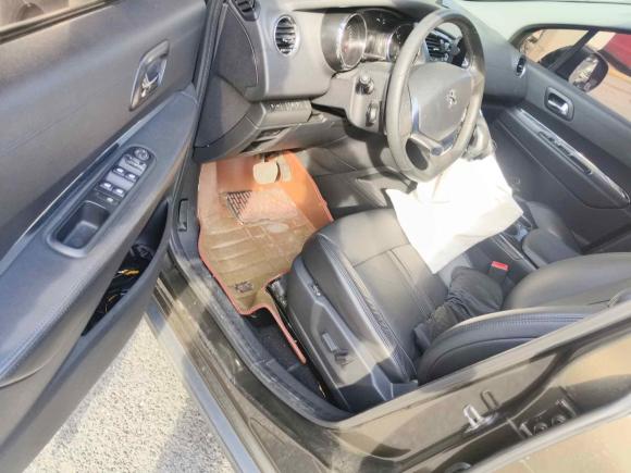 [南昌·赣A] 二手标致标致30082013款 2.0L 自动潮流版