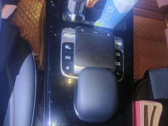 [深圳·粤B] 二手奔驰奔驰A级2019款 A 200 L 运动轿车先行特别版